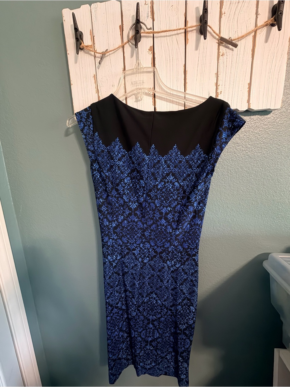 Just…Taylor Blue and Black Fitted Midi Dress